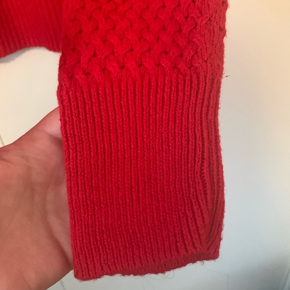 American Eagle Outfitters Red Knitted Long Sleeve Sweater Size Medium - Picture 3 of 9